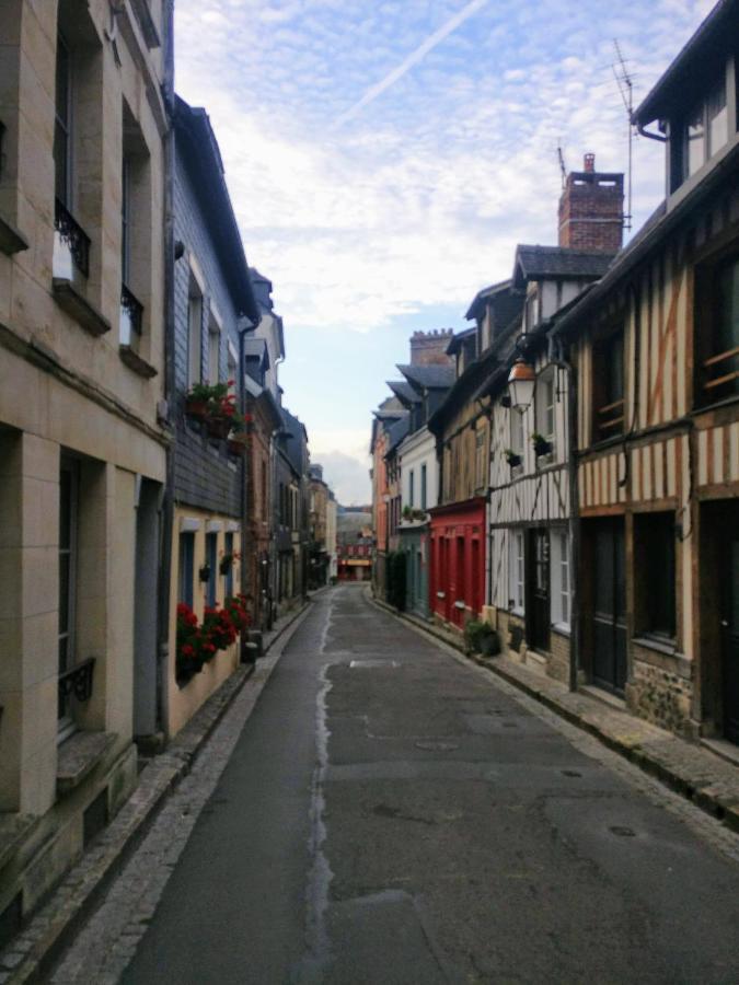 Studio Centre Historique Honfleur Exteriör bild